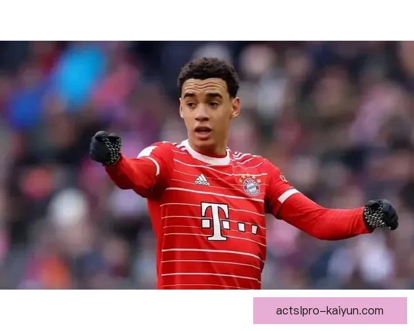 穆勒战术适配性分析：如何推动拜仁在新赛季中的表现发展